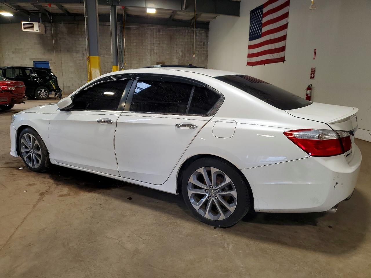 2015 HONDA ACCORD SPORT photo 2