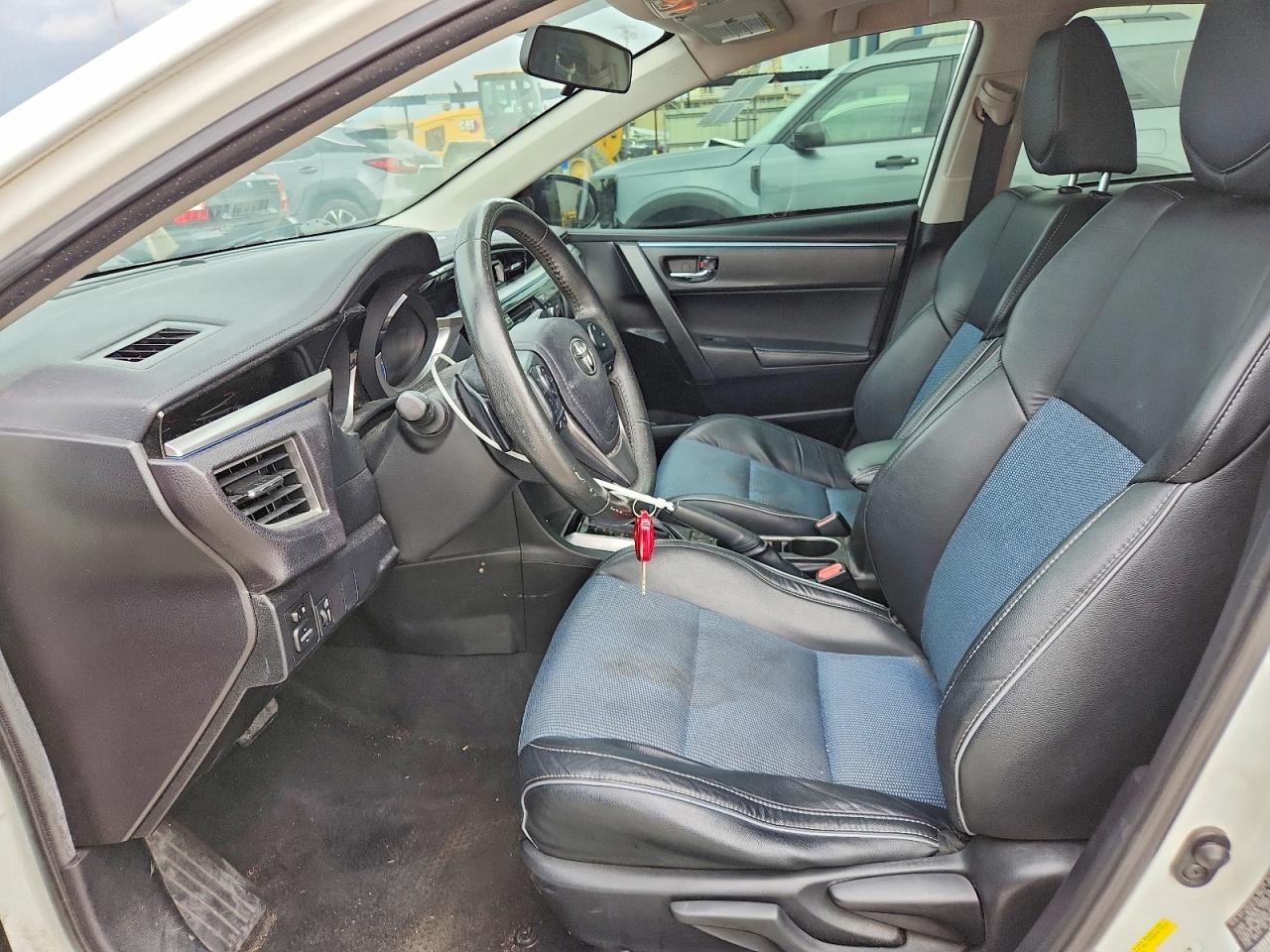 2014 TOYOTA COROLLA S PLUS photo 13