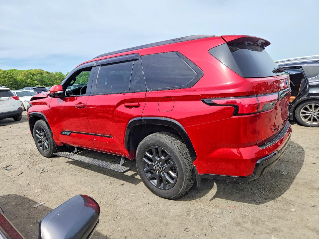 2023 TOYOTA SEQUOIA PLATINUM photo 2