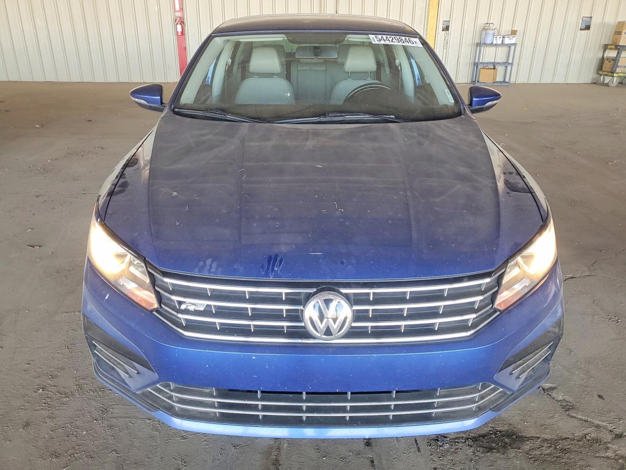 2017 VOLKSWAGEN PASSAT R-LINE photo 5