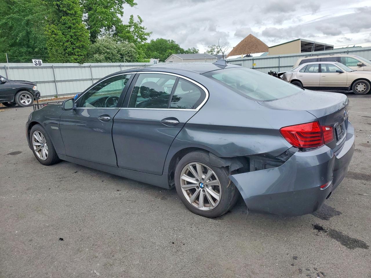 2015 BMW 528 XI photo 3