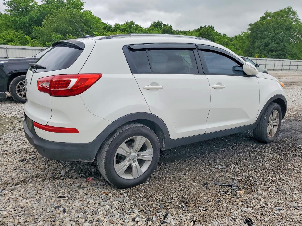 2012 KIA SPORTAGE LX photo 5