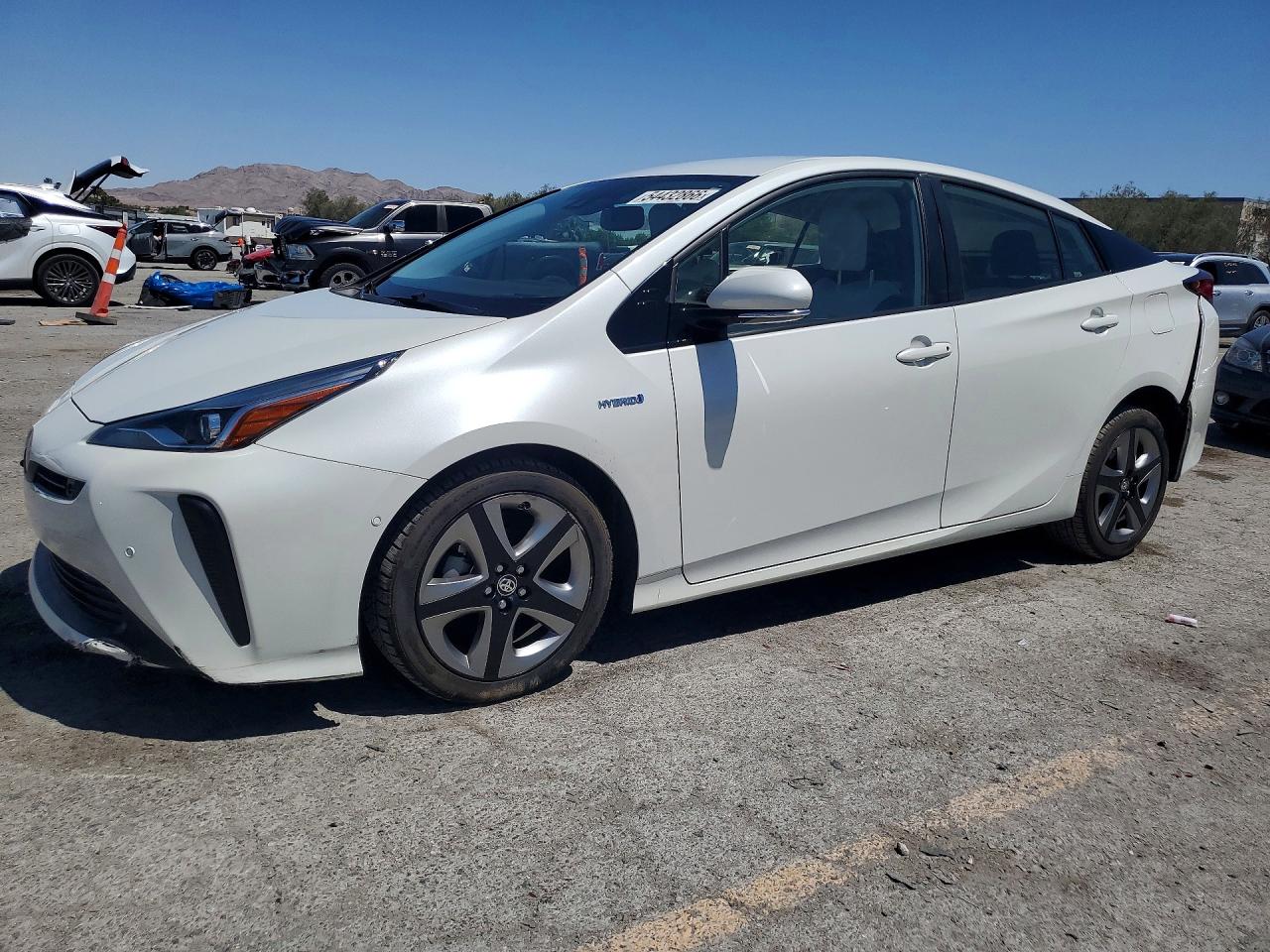 2019 TOYOTA PRIUS