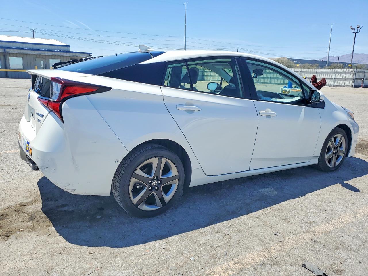 2019 TOYOTA PRIUS XLE photo 7