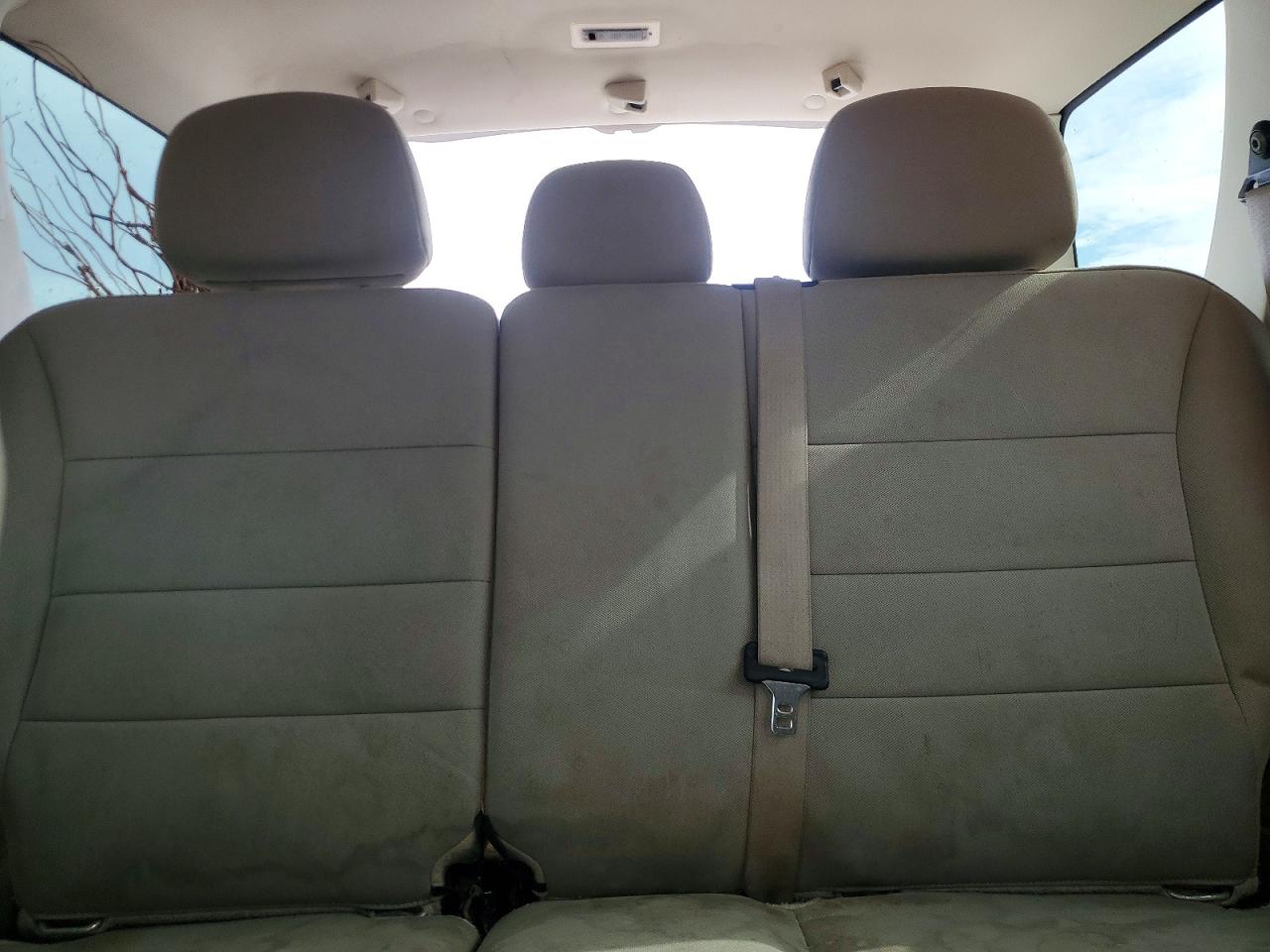 2010 FORD ESCAPE XLT photo 19