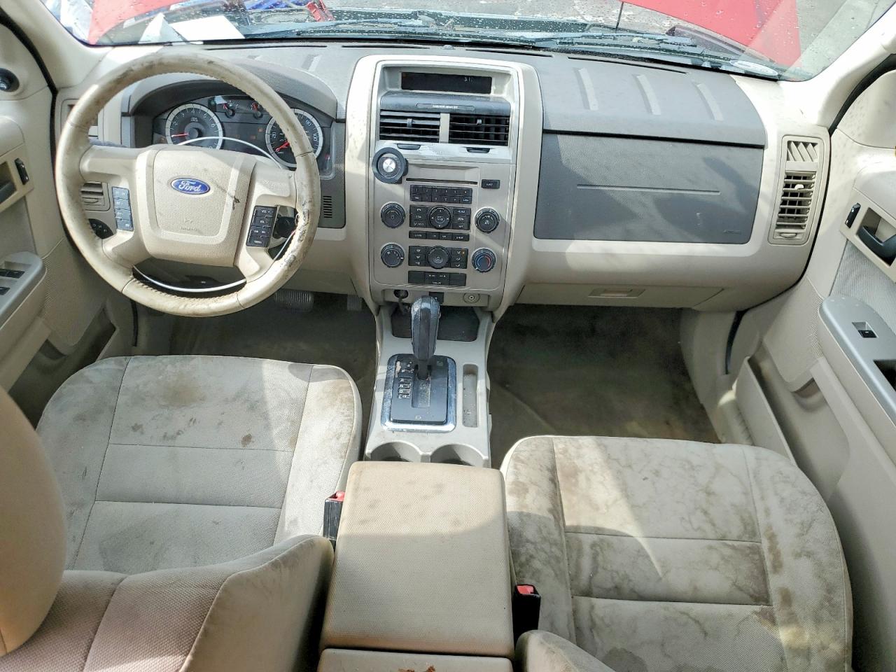 2010 FORD ESCAPE XLT photo 15