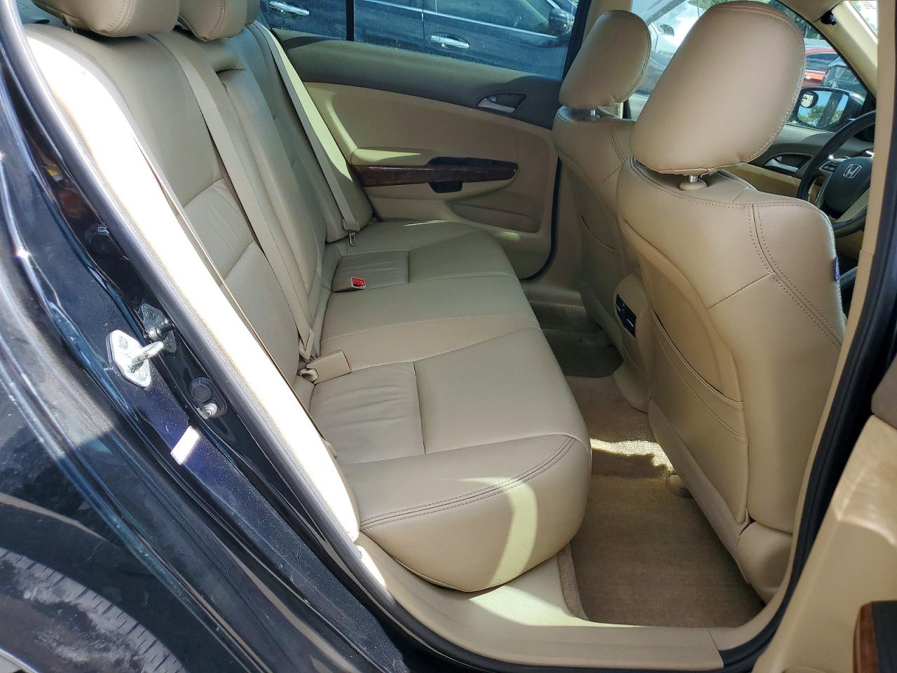 2010 HONDA ACCORD EX photo 19