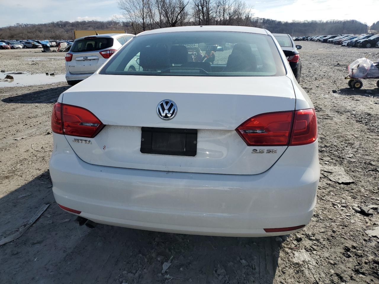 2013 VOLKSWAGEN JETTA SE photo 11
