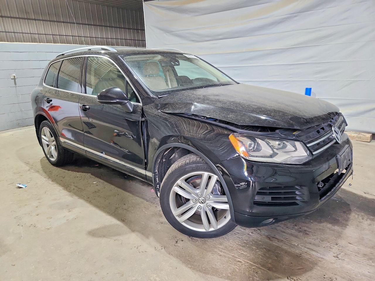 2013 VOLKSWAGEN TOUAREG V6 TDI photo 10
