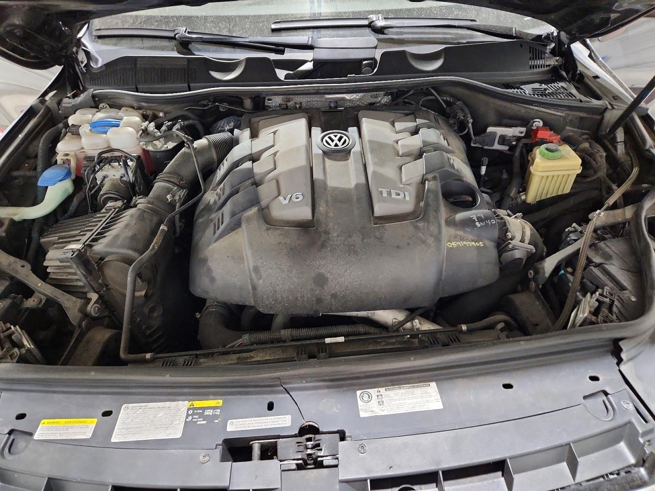 2013 VOLKSWAGEN TOUAREG V6 TDI photo 34