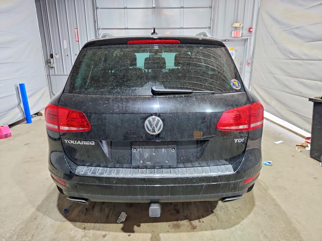 2013 VOLKSWAGEN TOUAREG V6 TDI photo 16