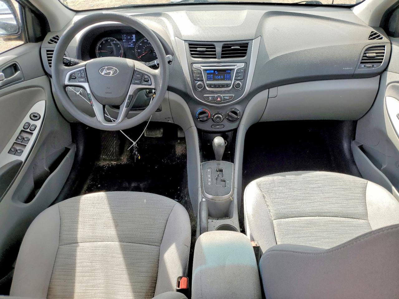 2017 HYUNDAI ACCENT SE photo 15