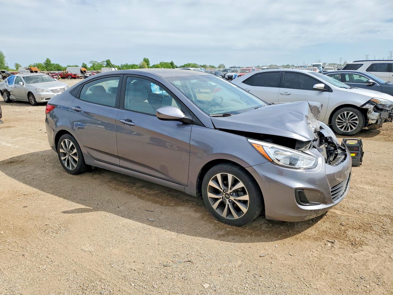 2017 HYUNDAI ACCENT SE photo 7