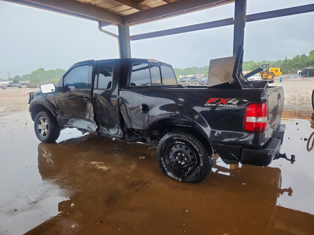 2004 FORD F150 photo 2