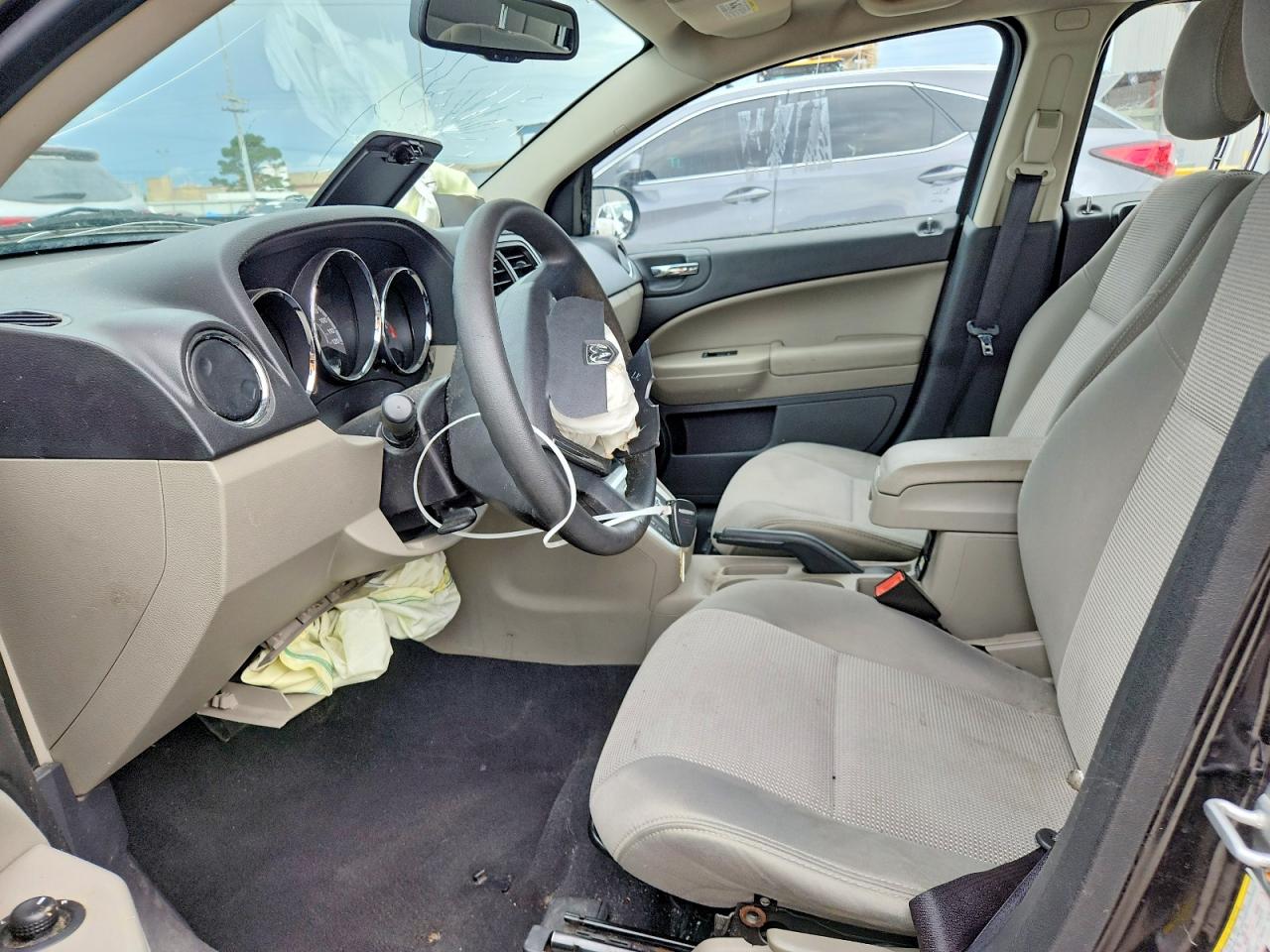 2011 DODGE CALIBER MAINSTREET photo 13