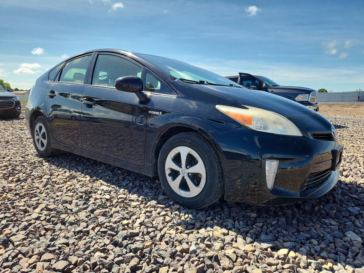 2014 TOYOTA PRIUS FOUR photo 10