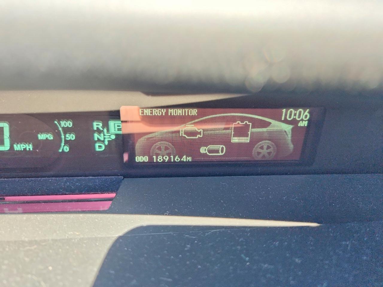 2014 TOYOTA PRIUS FOUR photo 25