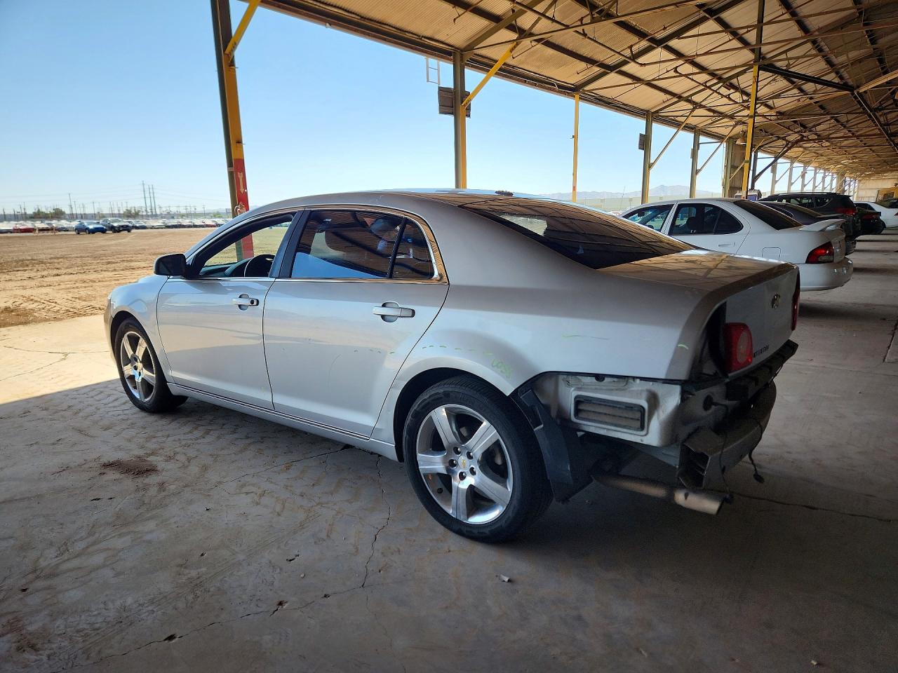 2011 CHEVROLET MALIBU 2LT photo 4