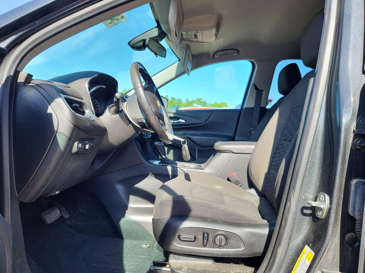 2020 CHEVROLET EQUINOX LT photo 19