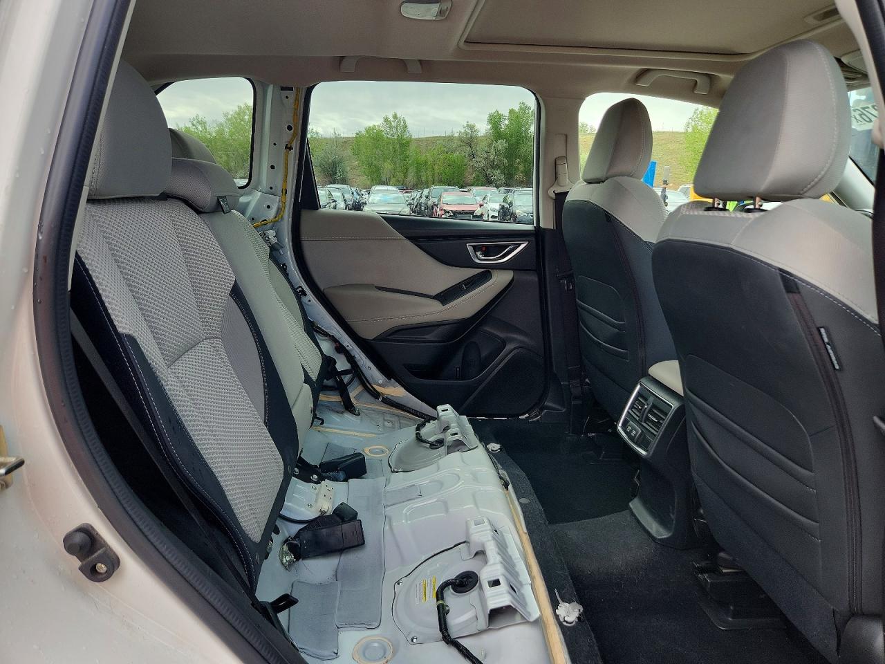 2020 SUBARU FORESTER PREMIUM photo 31