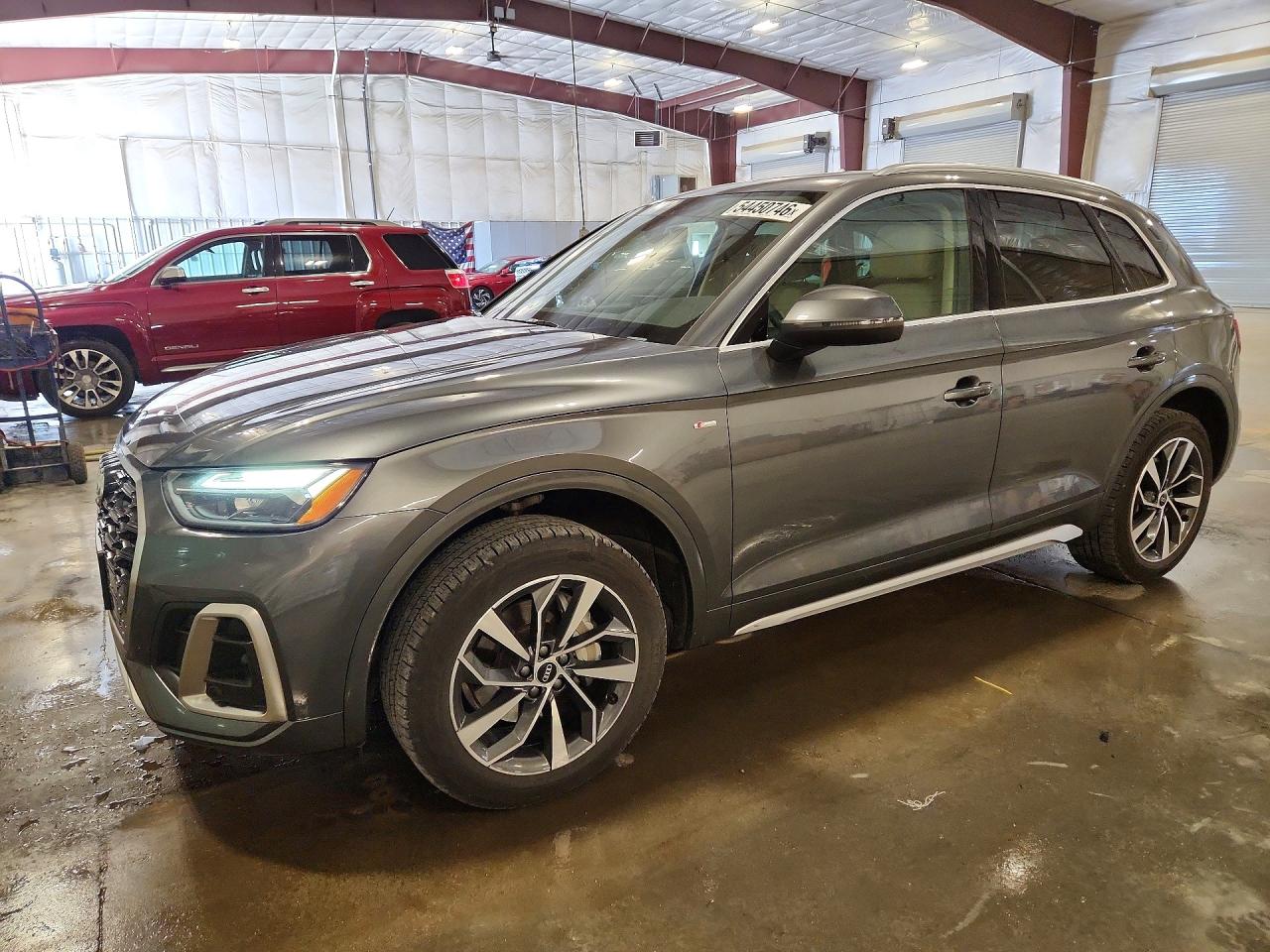 2022 AUDI Q5