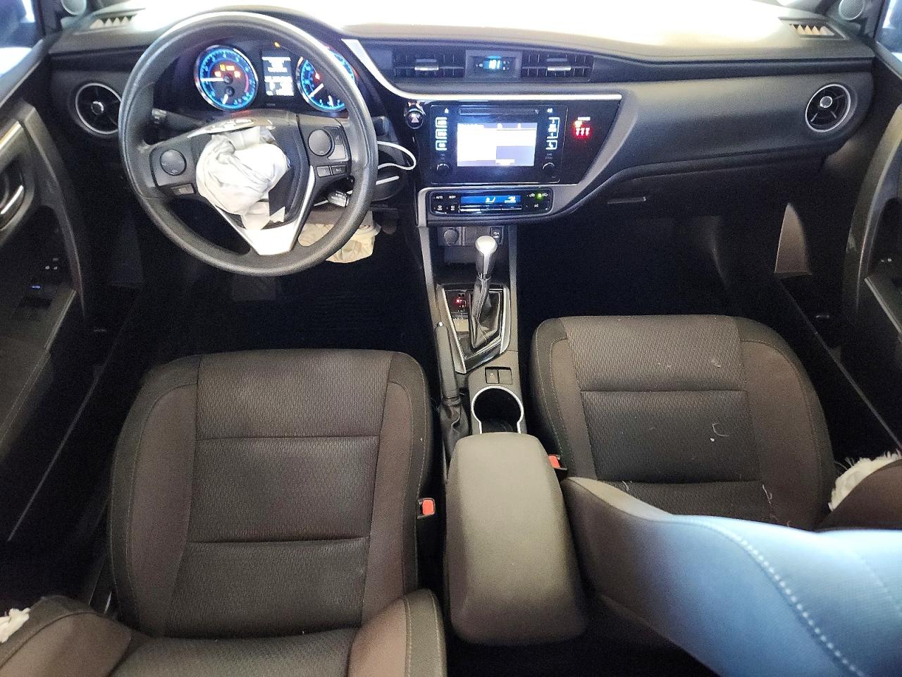 2019 TOYOTA COROLLA LE photo 22