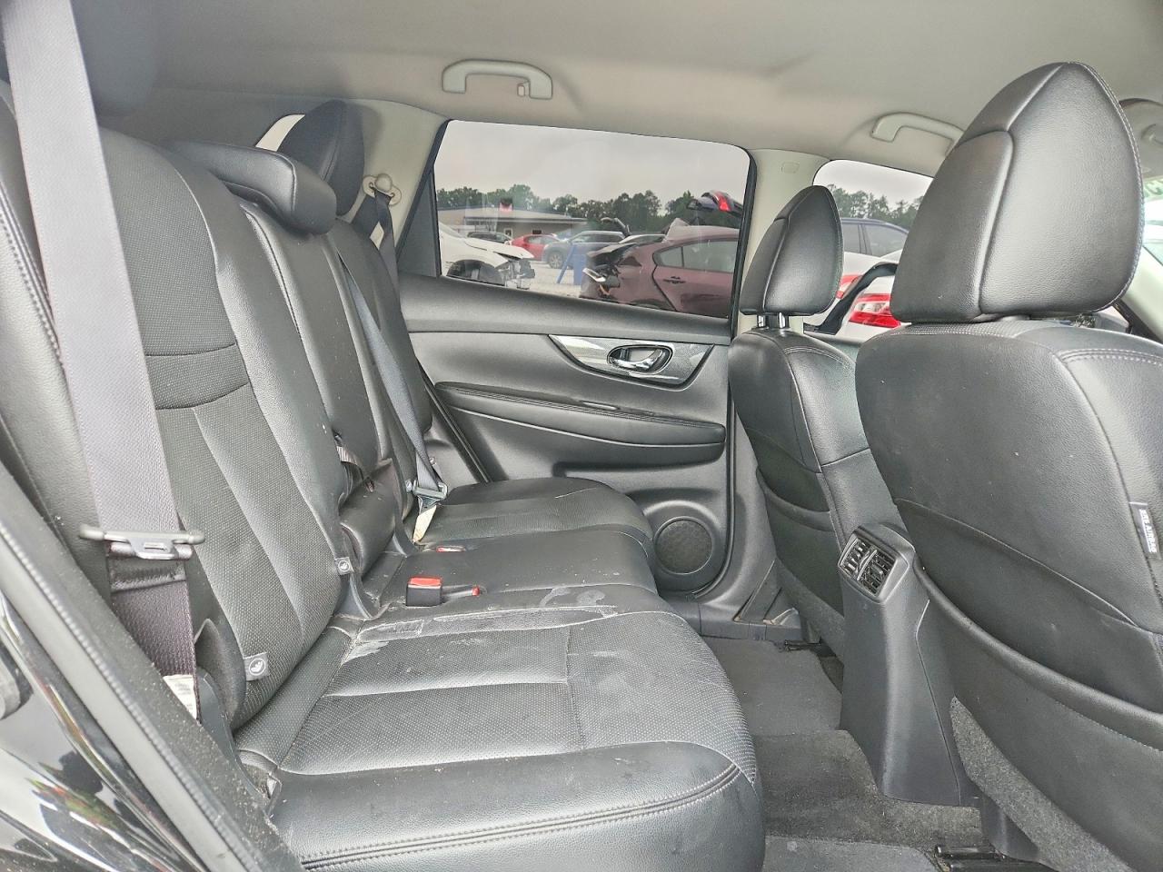 2016 NISSAN ROGUE SL photo 31