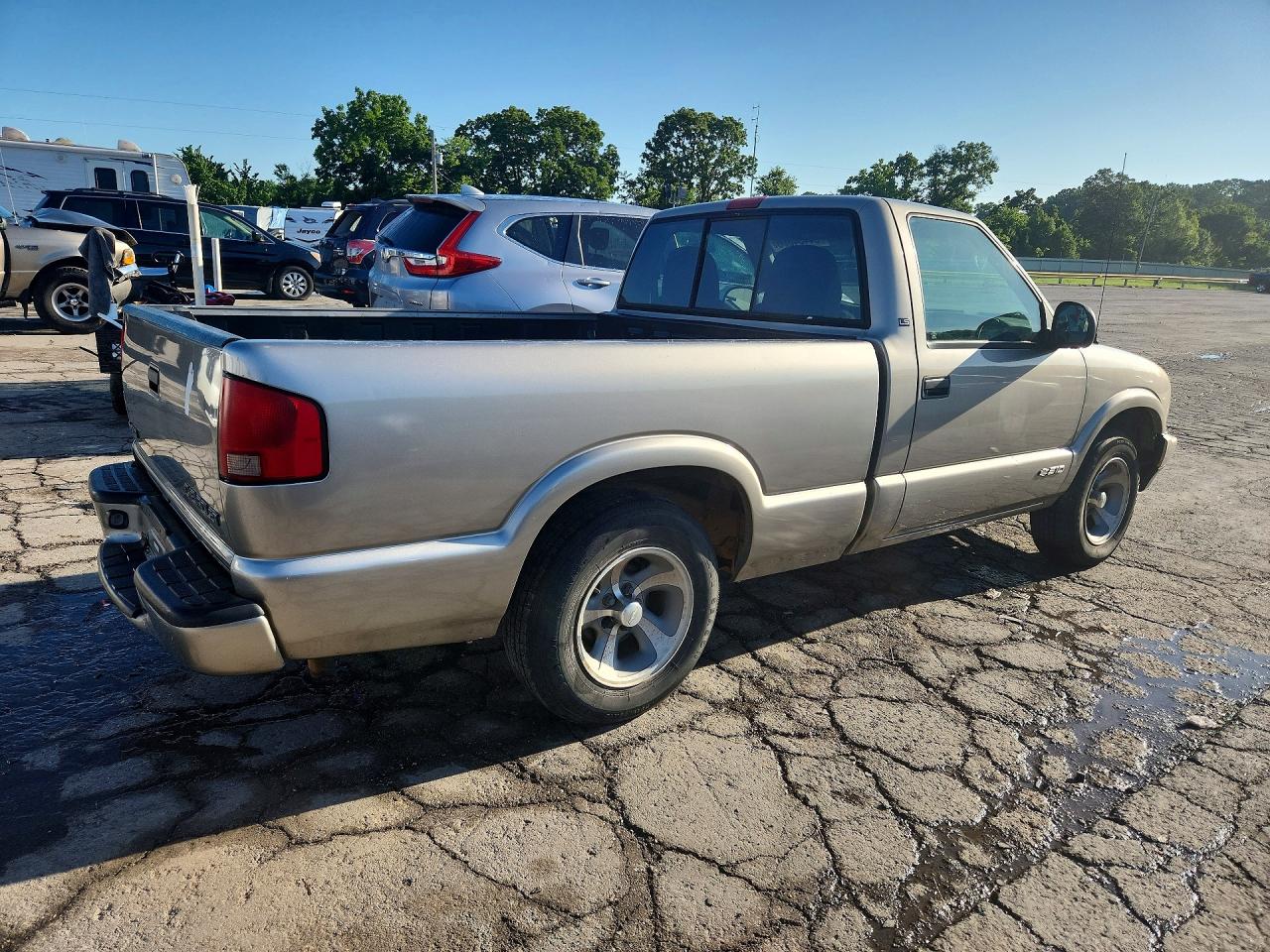 1998 CHEVROLET S TRUCK S10 photo 5
