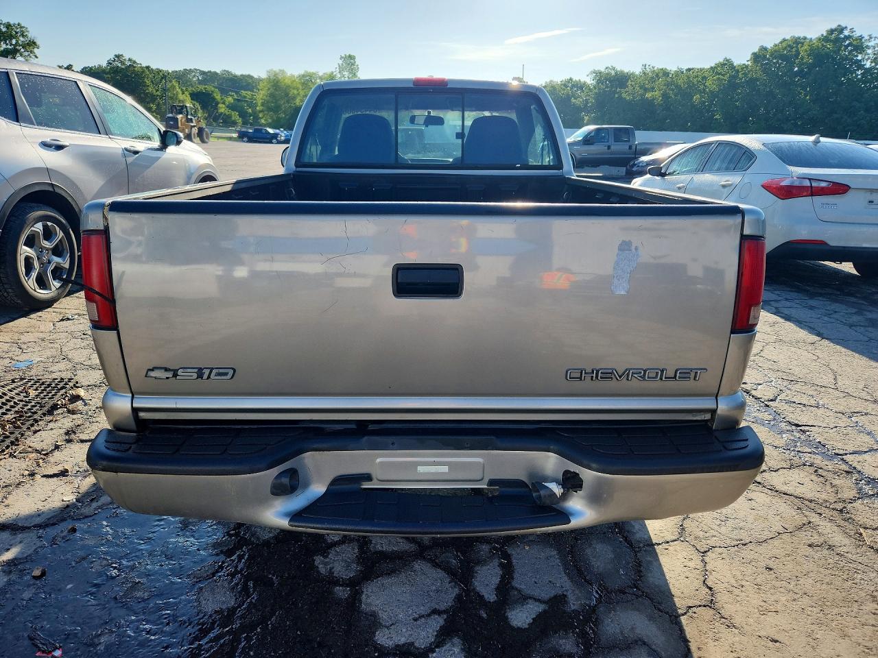 1998 CHEVROLET S TRUCK S10 photo 11