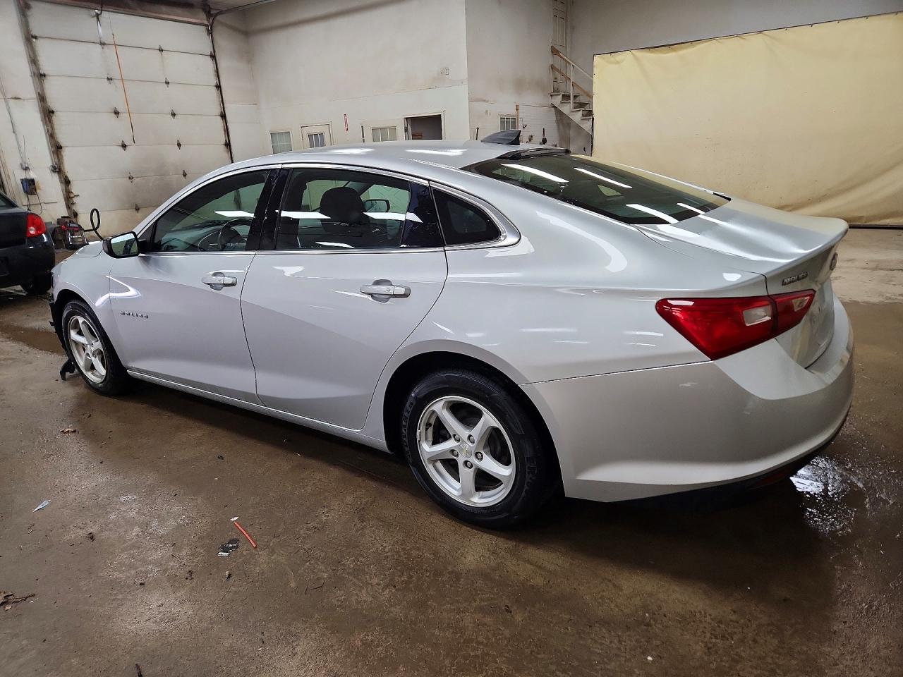 2016 CHEVROLET MALIBU LS photo 4