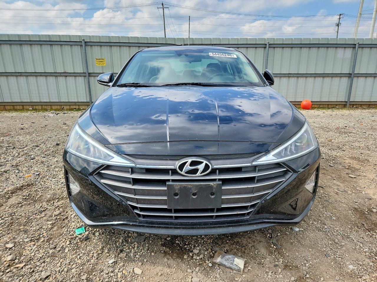2020 HYUNDAI ELANTRA SE photo 5