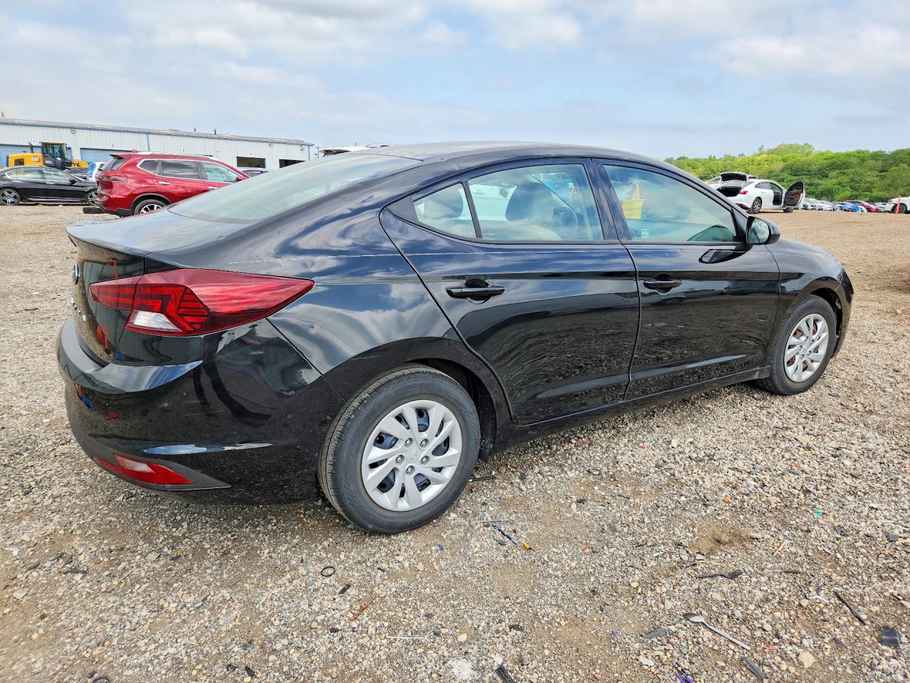 2020 HYUNDAI ELANTRA SE photo 3