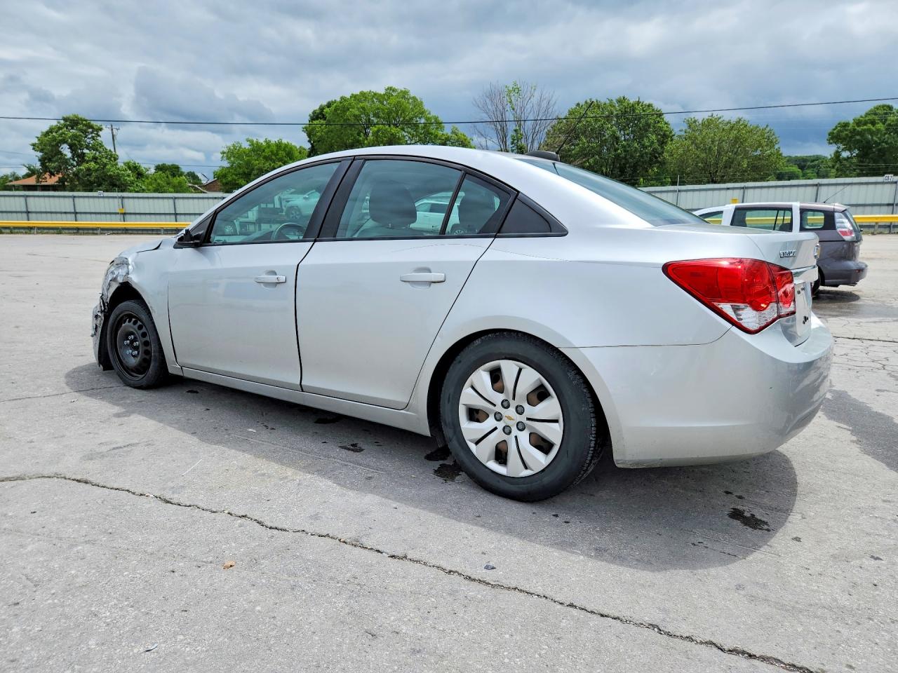 2015 CHEVROLET CRUZE LS photo 3