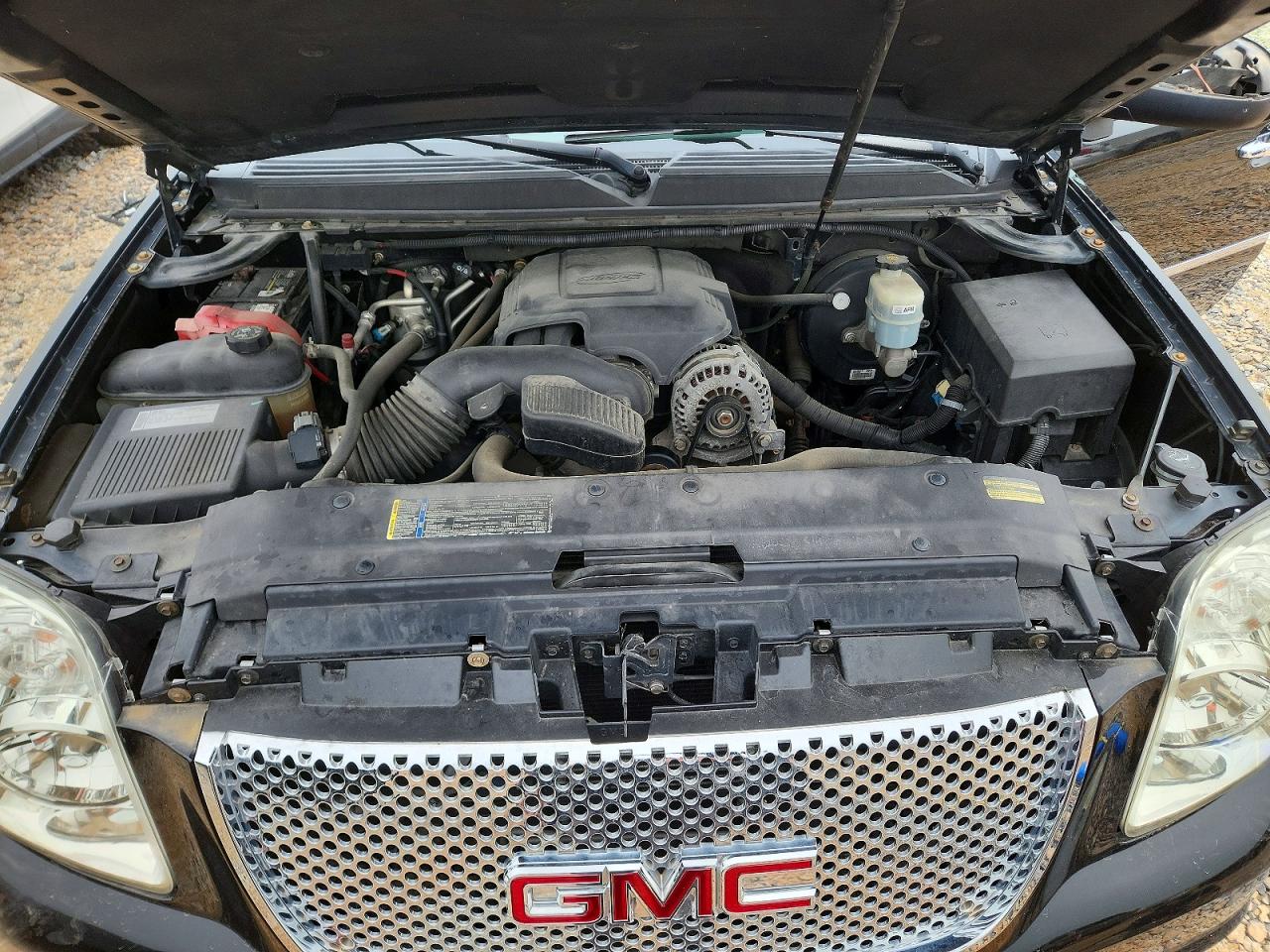 2009 GMC YUKON XL DENALI photo 34