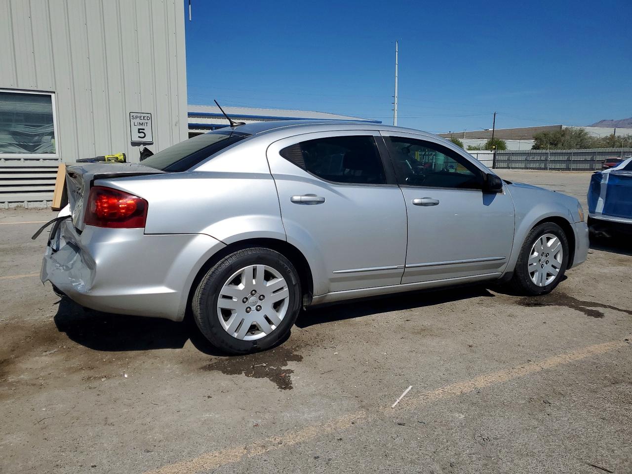 2012 DODGE AVENGER SE photo 5