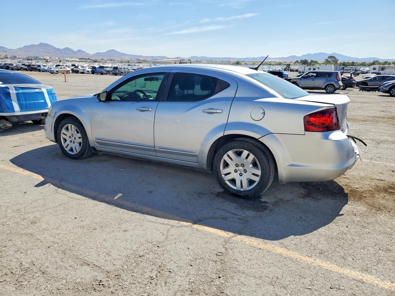 2012 DODGE AVENGER SE photo 3