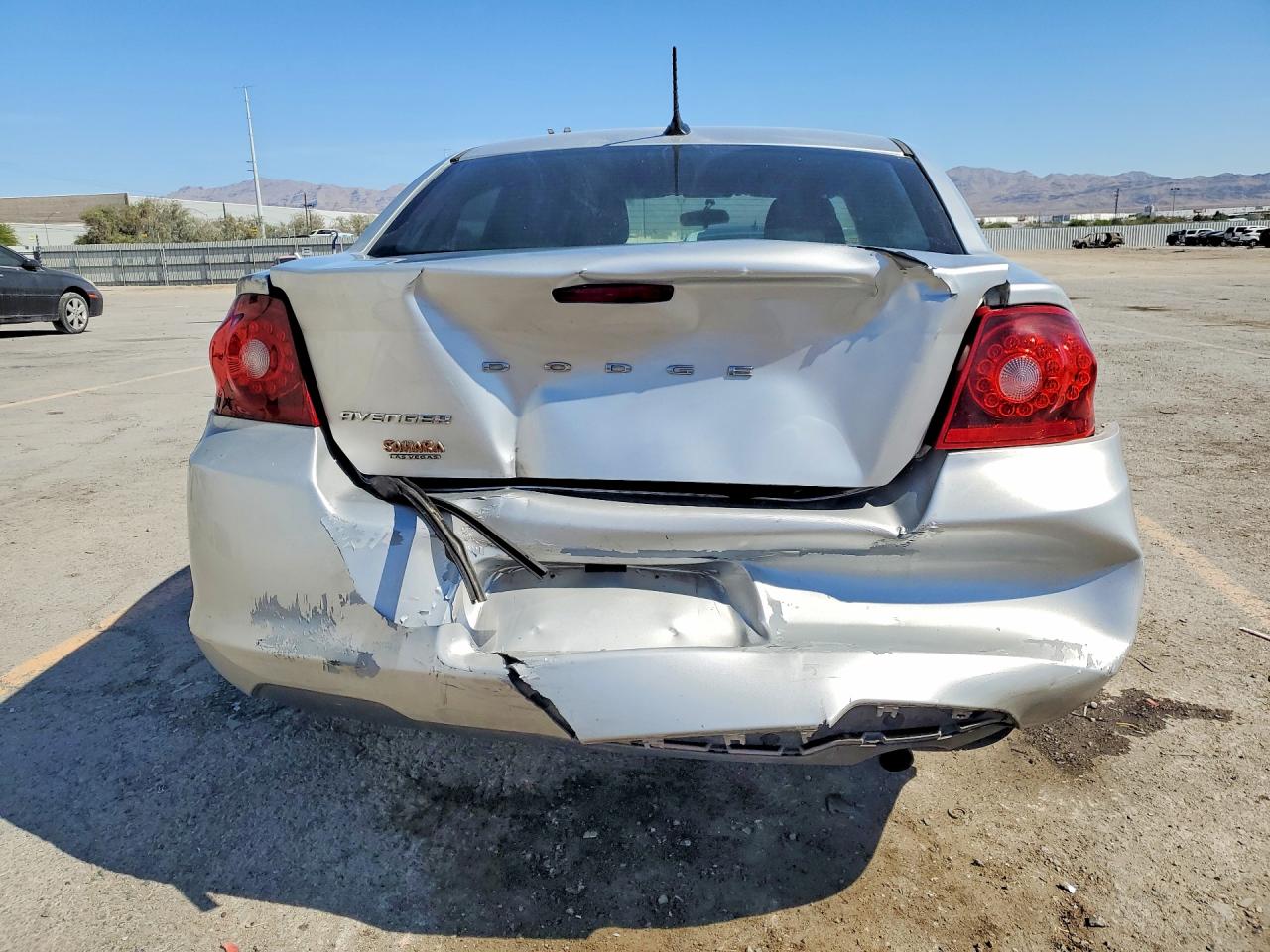 2012 DODGE AVENGER SE photo 11