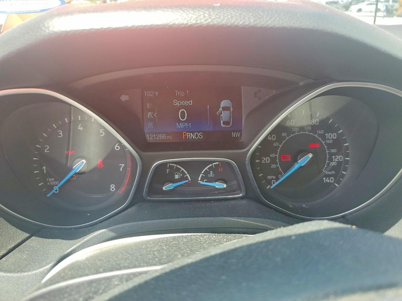 2018 FORD FOCUS SE photo 25