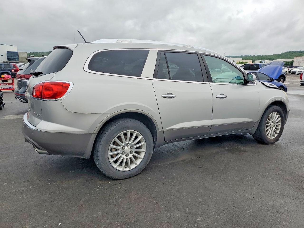2008 BUICK ENCLAVE CXL photo 5