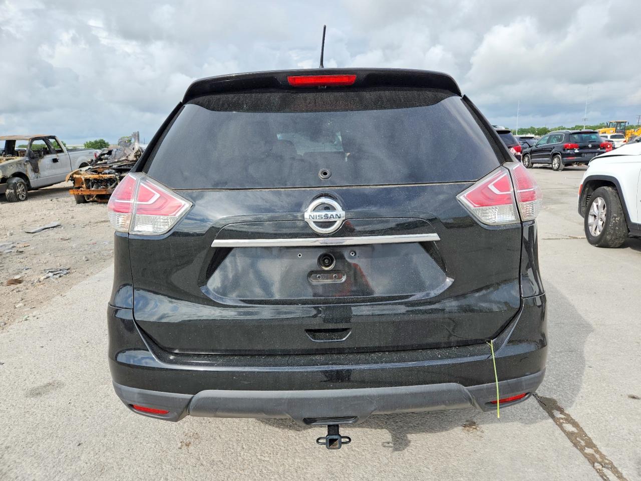 2016 NISSAN ROGUE SV photo 16