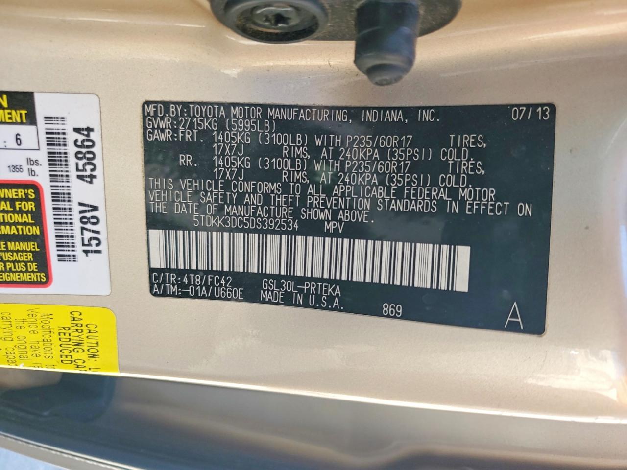 2013 TOYOTA SIENNA LE photo 14