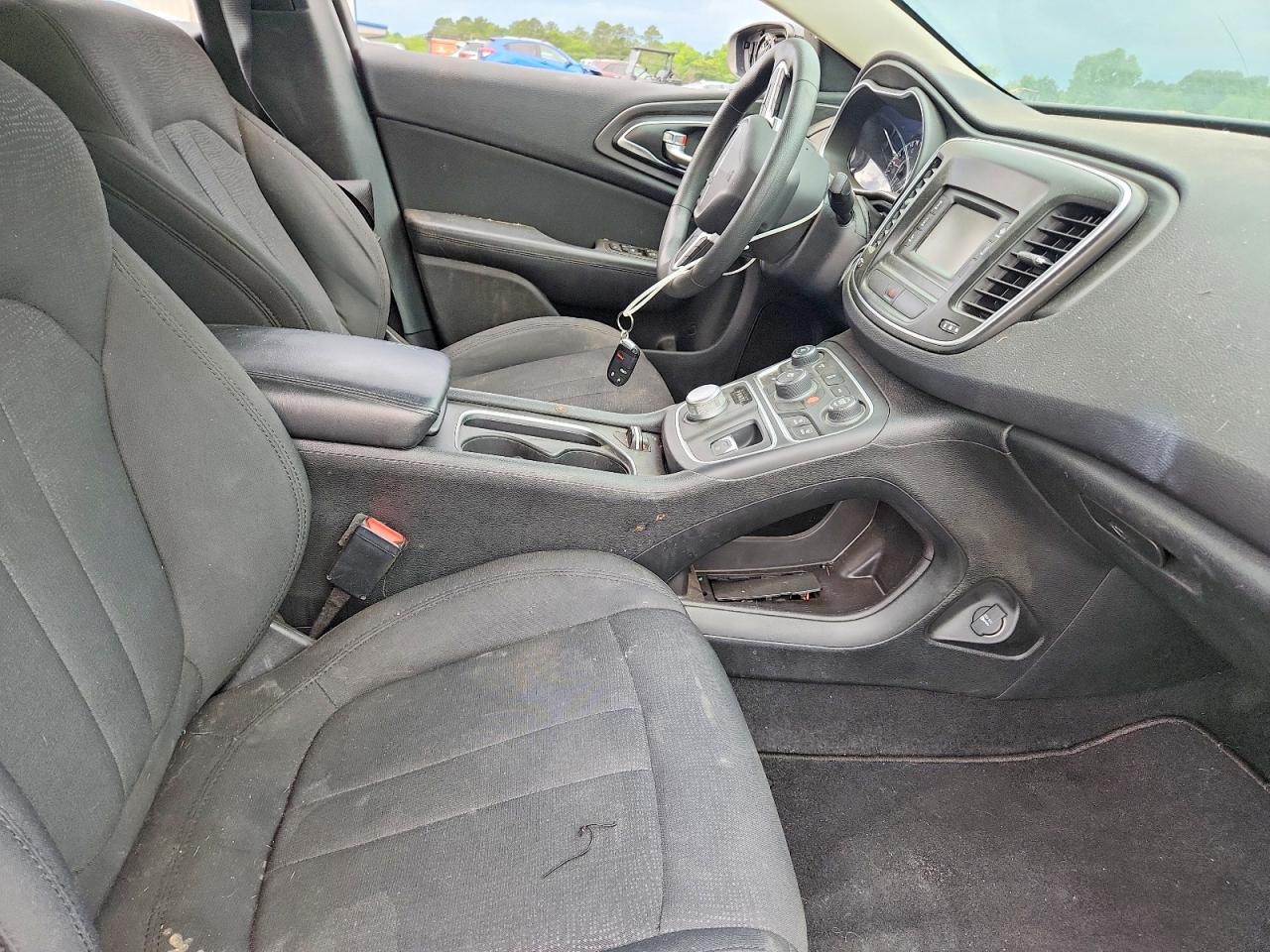 2016 CHRYSLER 200 LIMITED photo 13