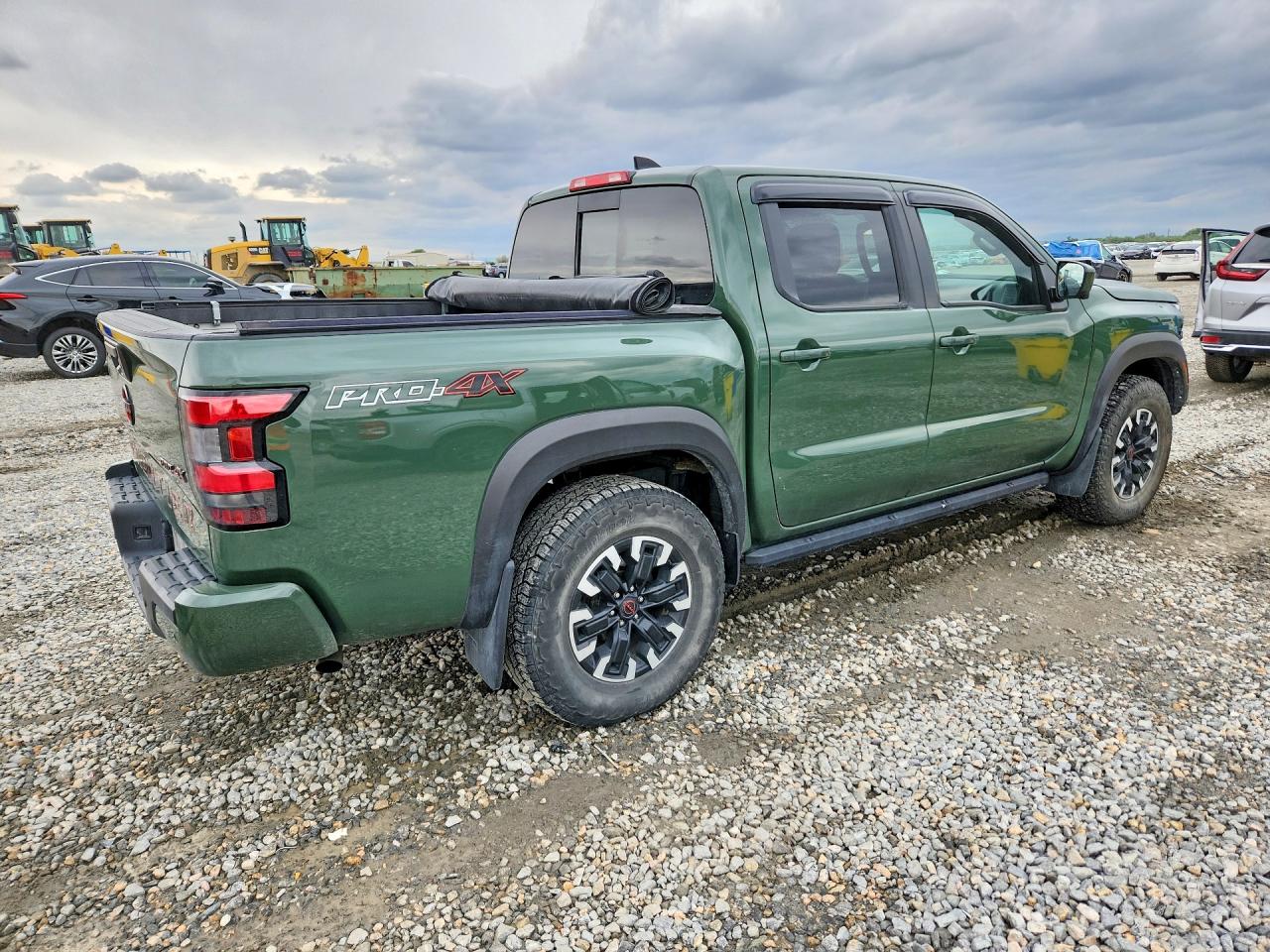 2024 NISSAN FRONTIER PRO-4X photo 3