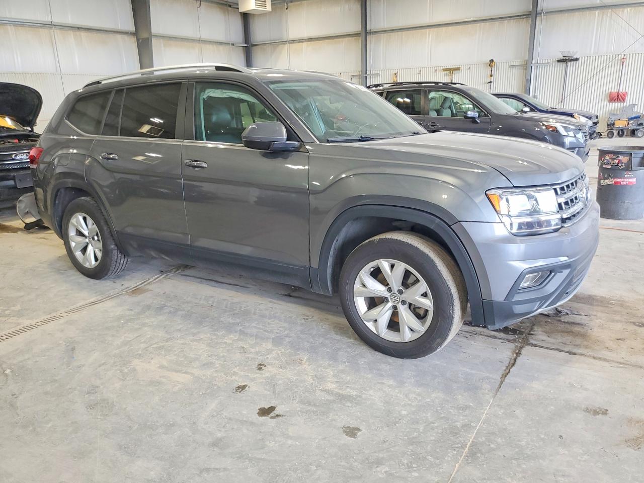 2018 VOLKSWAGEN ATLAS SE photo 10