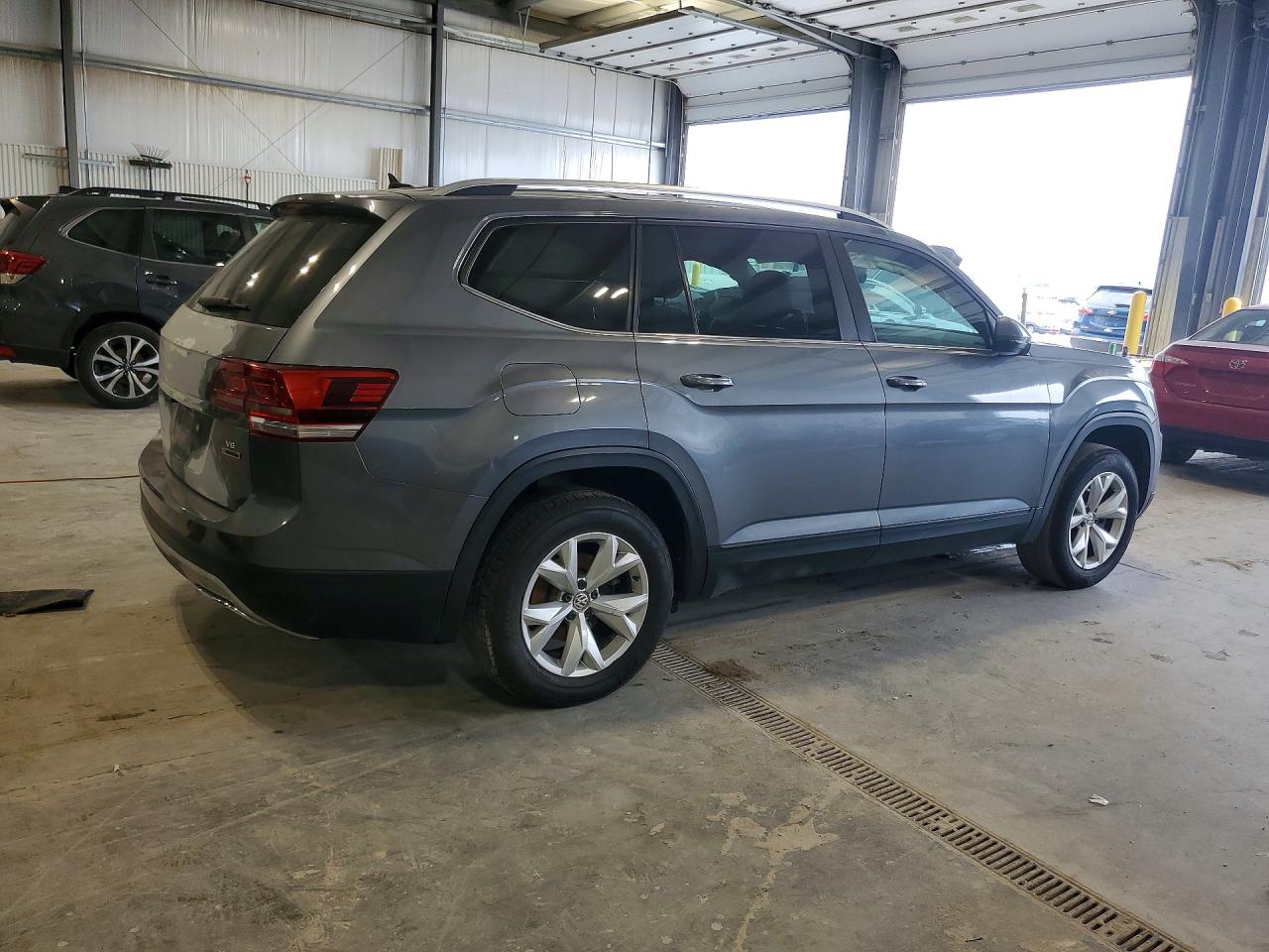 2018 VOLKSWAGEN ATLAS SE photo 7