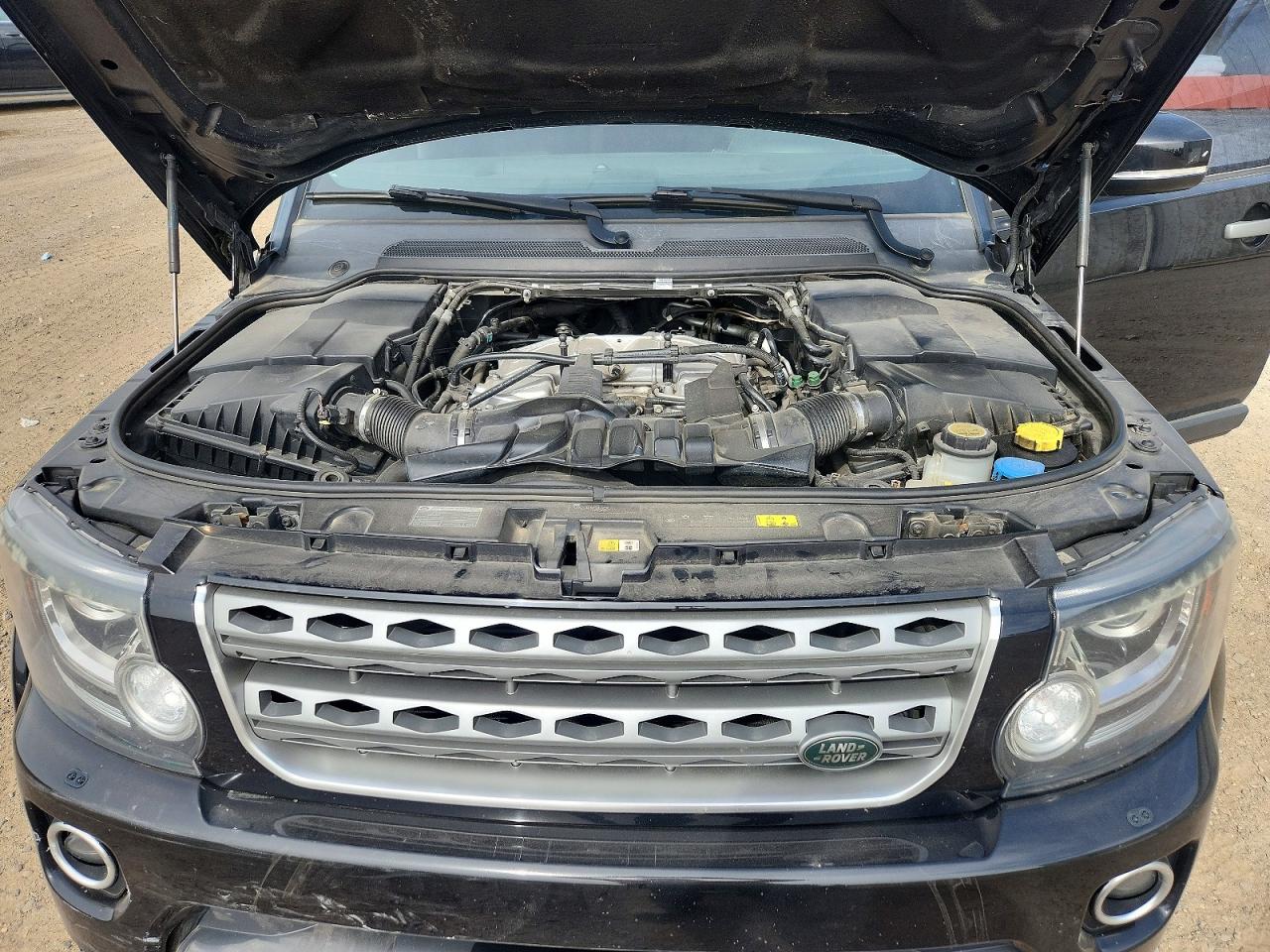 2016 LAND ROVER LR4 HSE photo 34