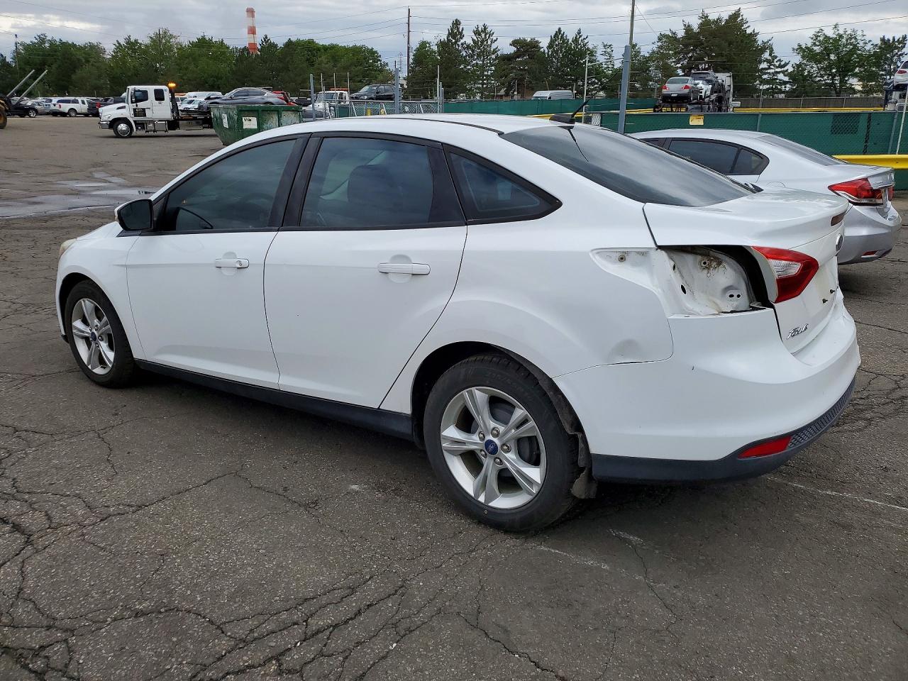 2013 FORD FOCUS SE photo 4