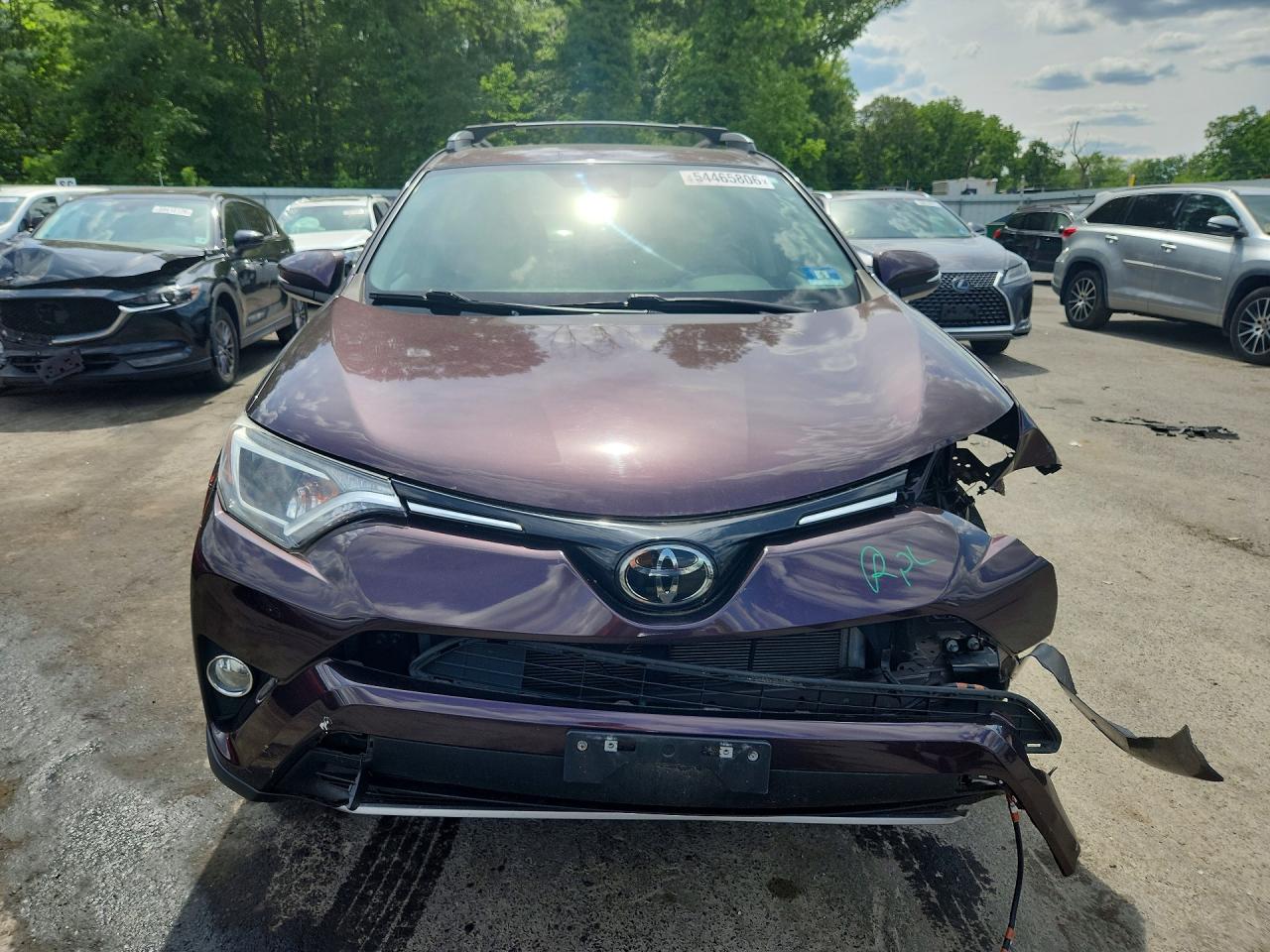 2018 TOYOTA RAV4 XLE photo 9