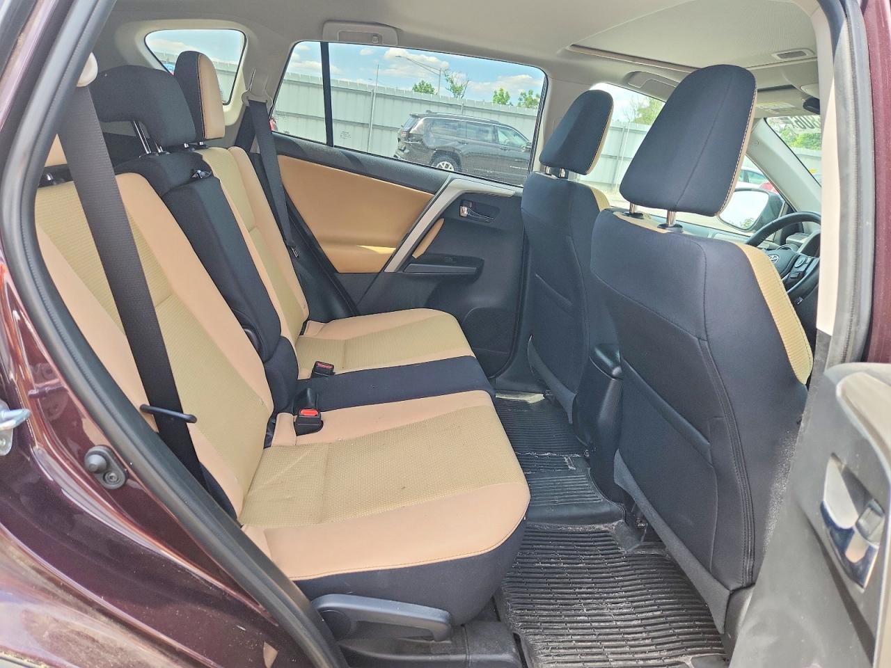 2018 TOYOTA RAV4 XLE photo 21