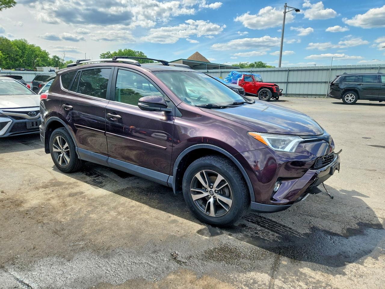 2018 TOYOTA RAV4 XLE photo 7